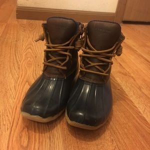 Navy/brown sperry duck boots